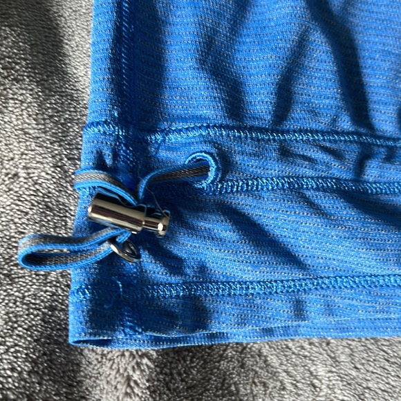 Lululemon tank top, size 4 - Picture 3 of 5